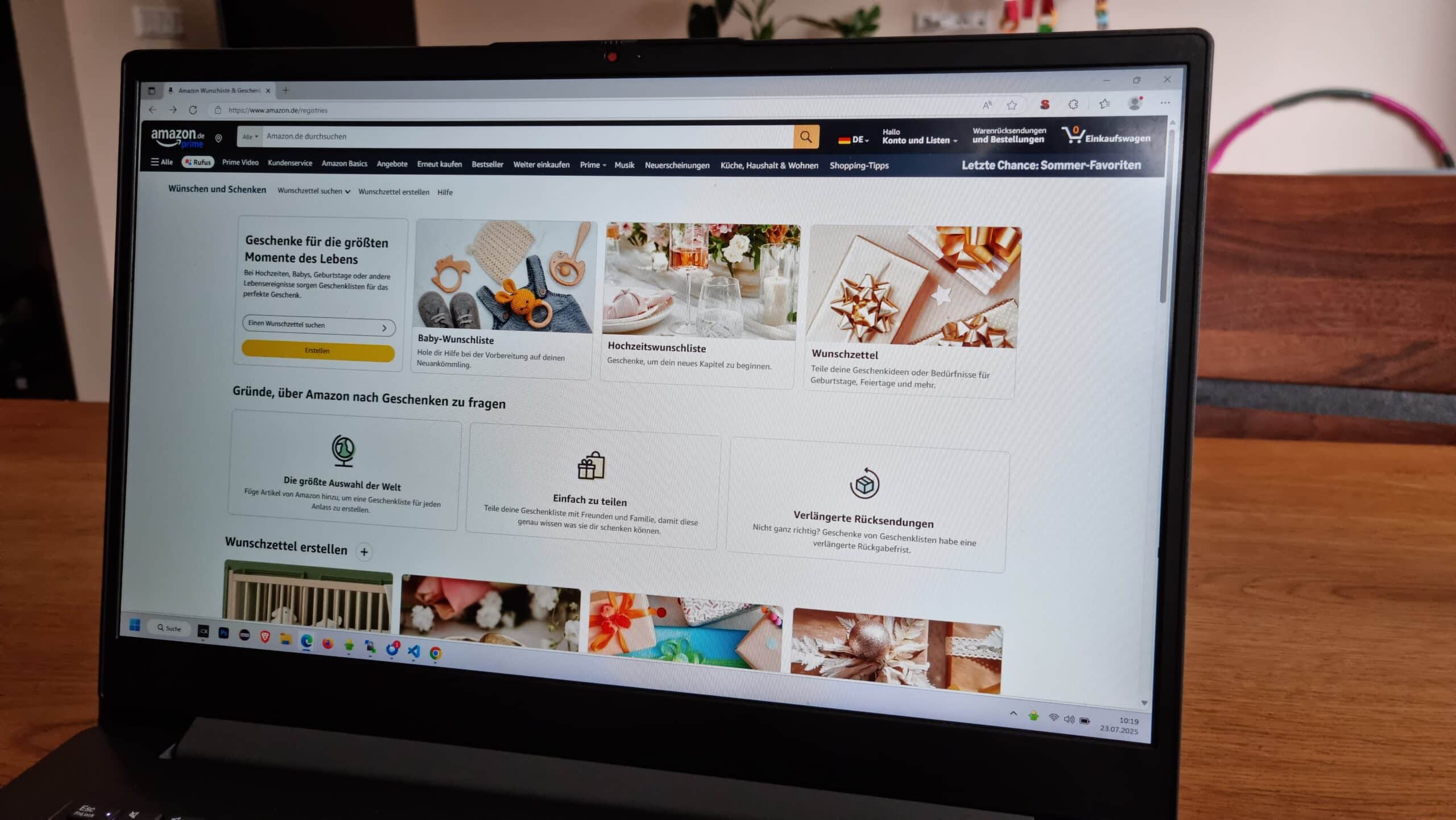 Photo d'un écran sur lequel est ouvert le site web d'Amazon permettant de créer la liste de souhaits
